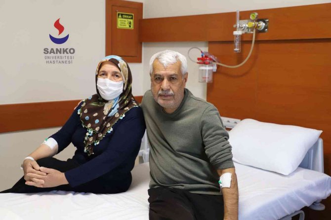 Sanko Üniversitesi Hastanesi’nde Eşine Böbreğini Bağışladı