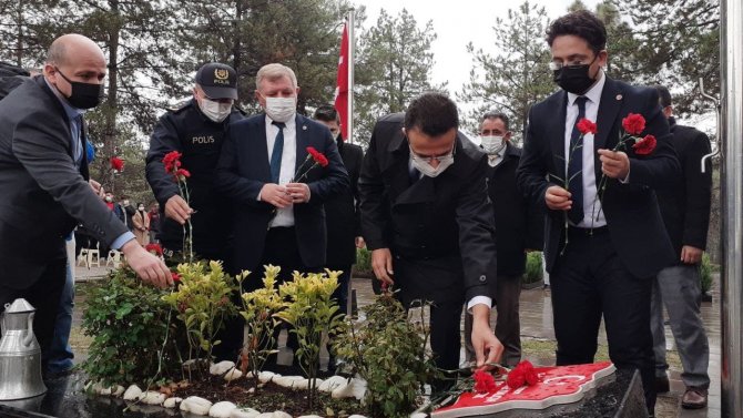 Şehit Aybüke Öğretmen Mezarı Başında Anıldı