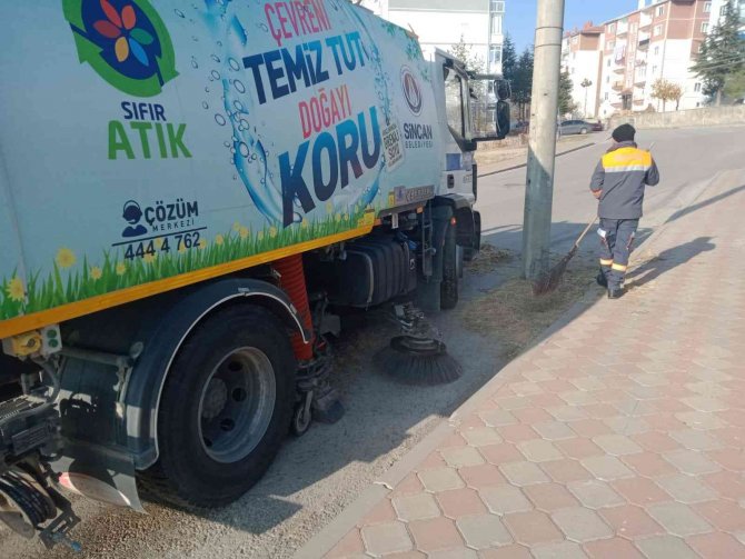 Sincan’ın Her Noktası Özenle Temizleniyor