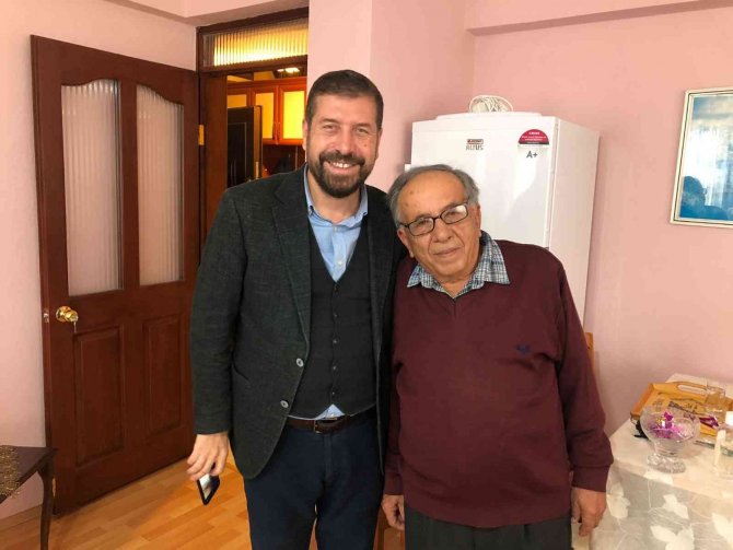 Sındırgı’da Emekli Öğretmenler Unutulmadı