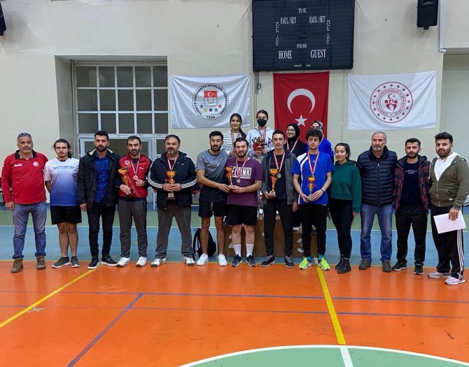Turnuvada Dereceye Girenler Ödüllendirildi