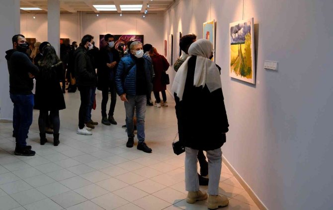 Öğretim Elemanlarından Resim Sergisi