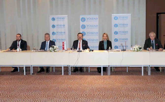 Tügi̇ad Ege Şubesi Tobb Başkanı Hisarcıklıoğlu’nu Ağırladı