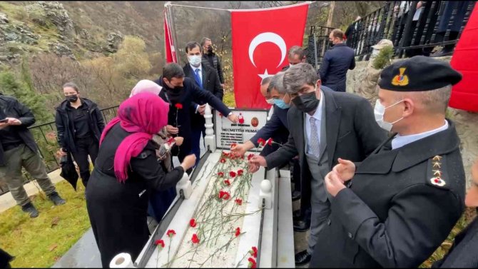 Şehit Öğretmen Necmettin Yılmaz Kabri Başında Anıldı