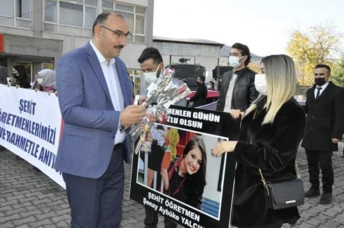 Sınırda Şehit Öğretmenler İçin Yürüyüş