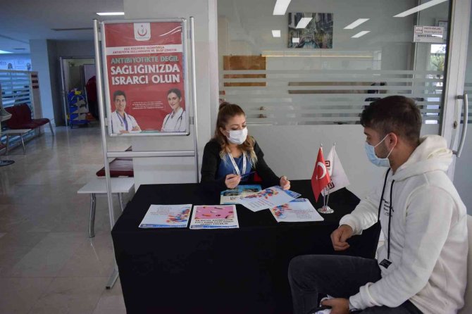 Hasta Ve Yakınlarına Akılcı İlaç Uyarısı