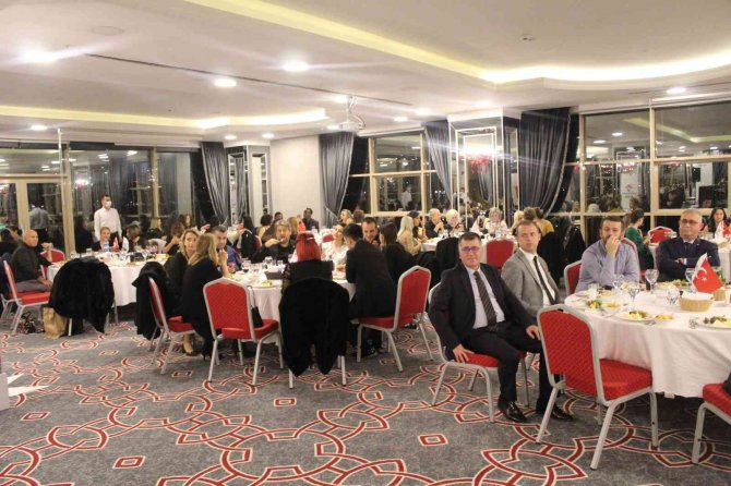 Öğretmenler Yemekte Buluştu