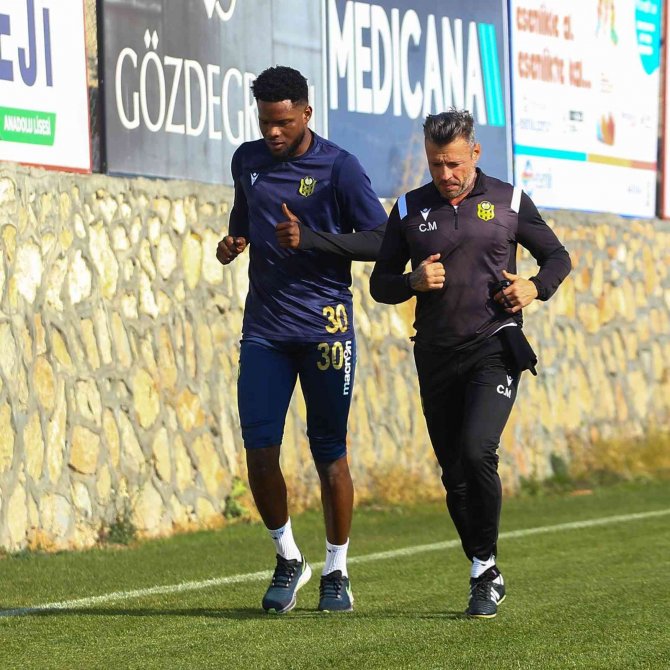 Mounir Chouiar: "Galatasaray Maçında Yenen Taraf Olmak İstiyoruz"