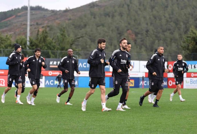 Beşiktaş, Gzt Giresunspor Maçı Hazırlıklarına Başladı
