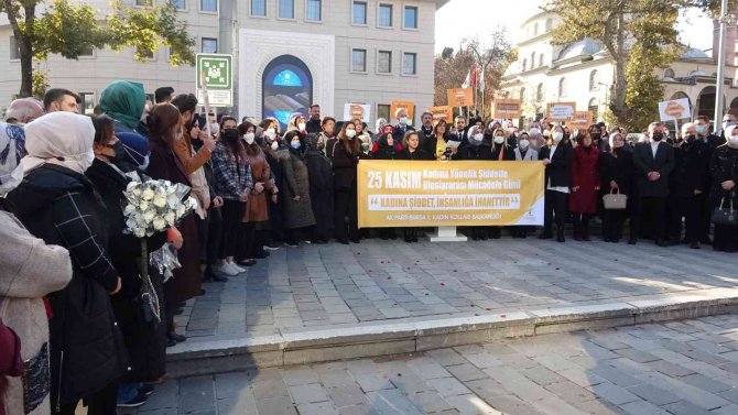 Ak Kadınlar "Kadına Şiddete Hayır" Dedi