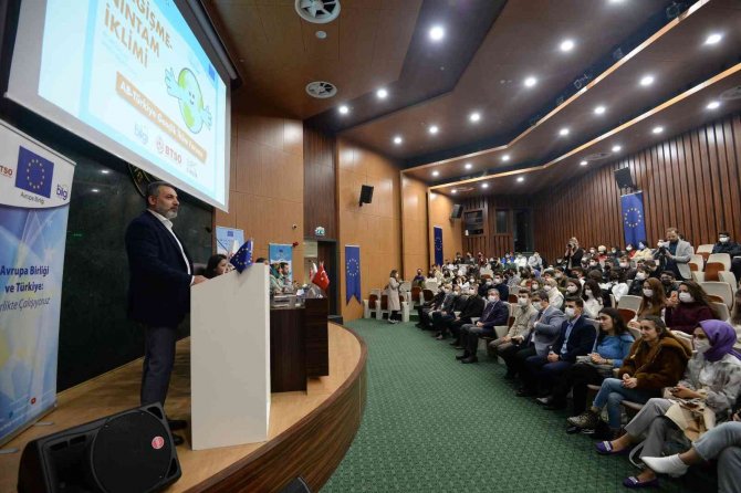 Gençler Ab-türkiye İ̇klim Forumu’nda Buluştu