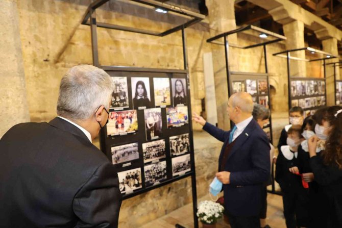 Öğretmenler Günü’nde “Geçmiş Zaman” Sergisi