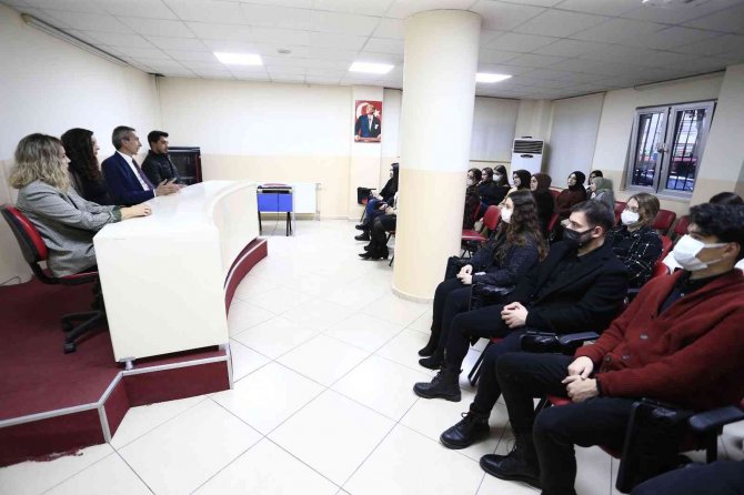 Büyükşehir Gönüllü Eğitmenleri Unutmadı