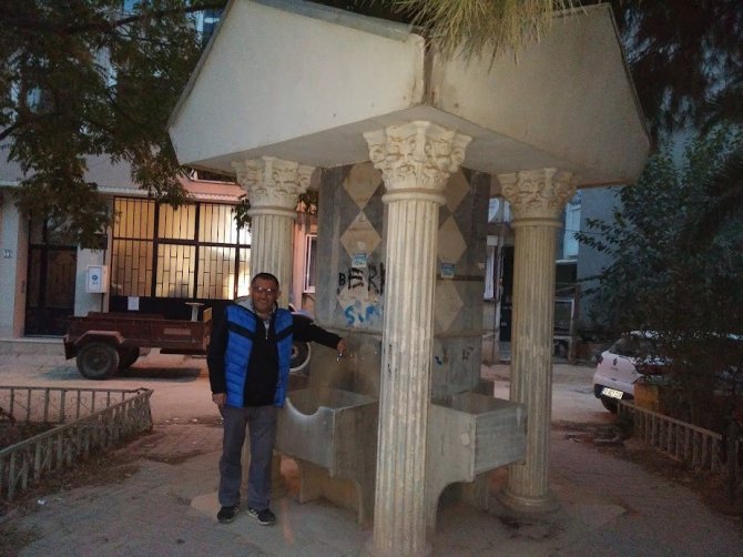 Erdek’te Çeşme Suları Çamurlu Akıyor