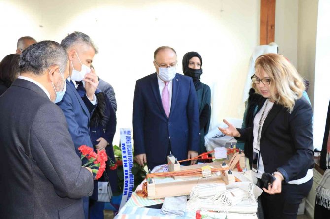 Kadınların Kurduğu Kooperatiflerin Ürünleri Sergilendi