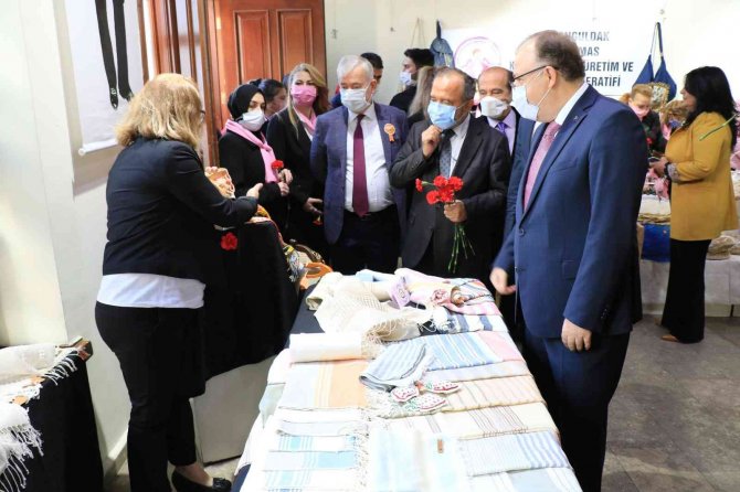 Kadınların Kurduğu Kooperatiflerin Ürünleri Sergilendi