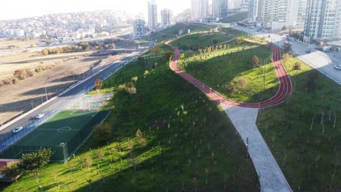 Nursultan Nazarbayev Parkı’na Bin 300 Metrelik Yürüyüş Yolu