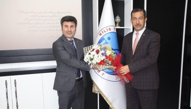 Rektör Karacoşkun’a Öğretmenler Günü Ziyareti