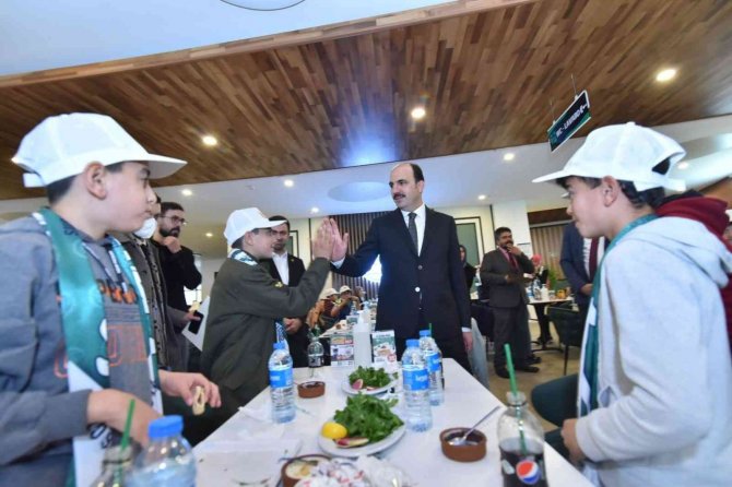 Konya Büyükşehir’den 13 Bin Öğrenciye Bilim Ve Kültür Gezisi