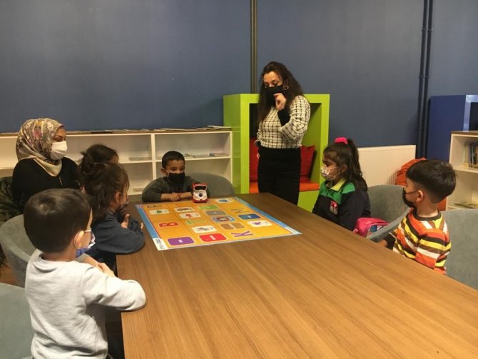 Mamaklı Miniklere Robotik Kodlama Eğitimi