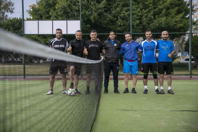 Öğretmenler Günü Ayak Tenis Turnuvası Sona Erdi