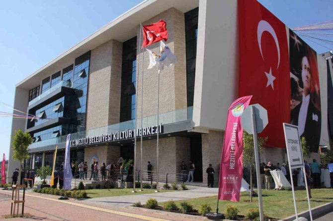 Başkan Tarhan’dan Sanatseverlere Müjde: “Devlet Tiyatroları Artık Mersin’de”