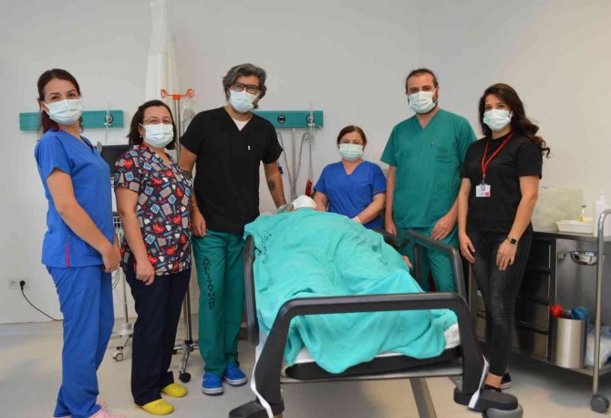 Muğla Eah’da İlk Defa Hastaya 3 Kablolu Pil Takıldı