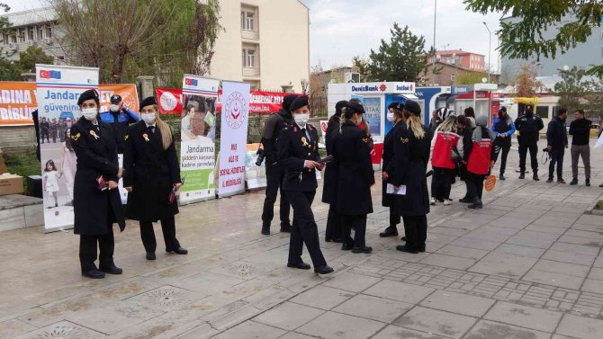 Muş’ta Güvenlik Güçleri Kadınlara Kades’i Tanıttı
