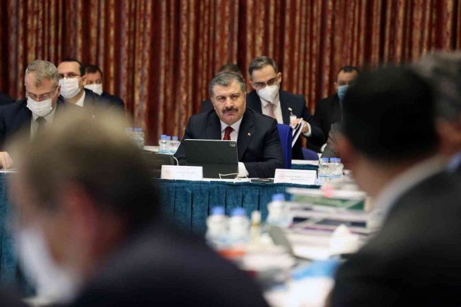 Bakan Koca: "Turkovac Bugün İtibarıyla Acil Kullanım Onayına Müracaat Etmiştir"