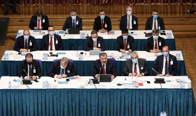 Bakan Koca: "Turkovac Bugün İtibarıyla Acil Kullanım Onayına Müracaat Etmiştir"