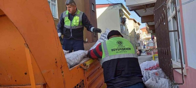 920 Aileye 460 Ton Yakacak Yardımı