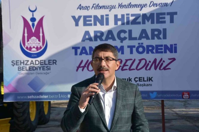 Şehzadeler Belediyesinin Yeni Araçları Törenle Tanıtıldı