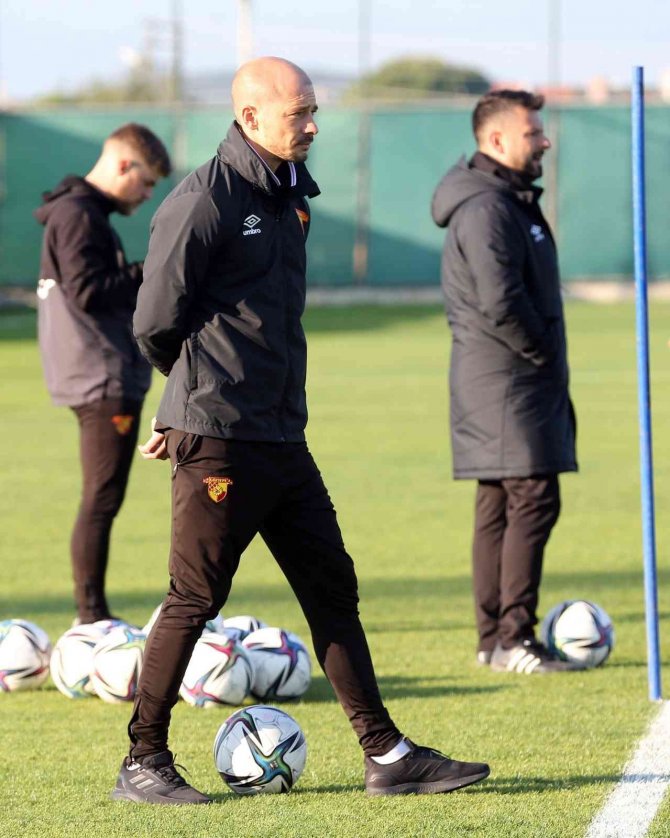 Maestro: "Fenerbahçe’ye Saygı Duyuyoruz Ama Kazanmak İstiyoruz"