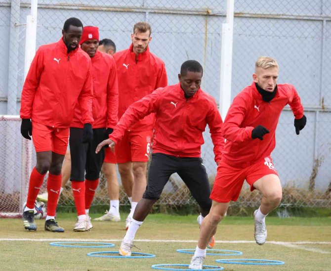 Sivasspor’da, Hatayspor Maçı Hazırlıkları Sürüyor