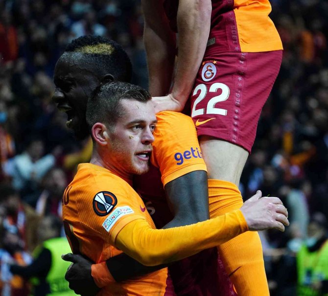 Uefa Avrupa Ligi: Galatasaray: 1 - Marsilya: 0 (Maç Devam Ediyor)