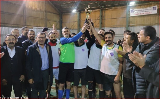Van Smmmo Kupasını Gençlikspor Aldı