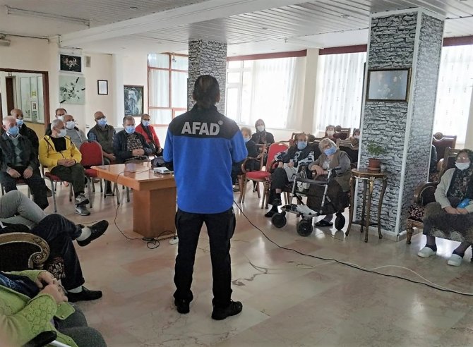 Afad Eğitimleri Sürüyor