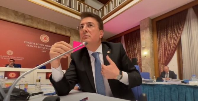 Milletvekili Aydemir Sağlıkta Ak Yaklaşımı Paylaştı
