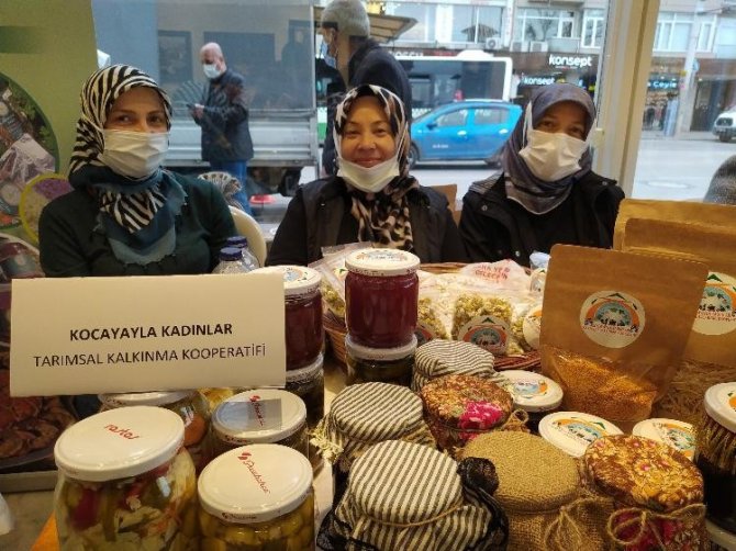 Kadınlar Şiddet Mağdurlarına Destek İçin Organik Pazara Akın Etti