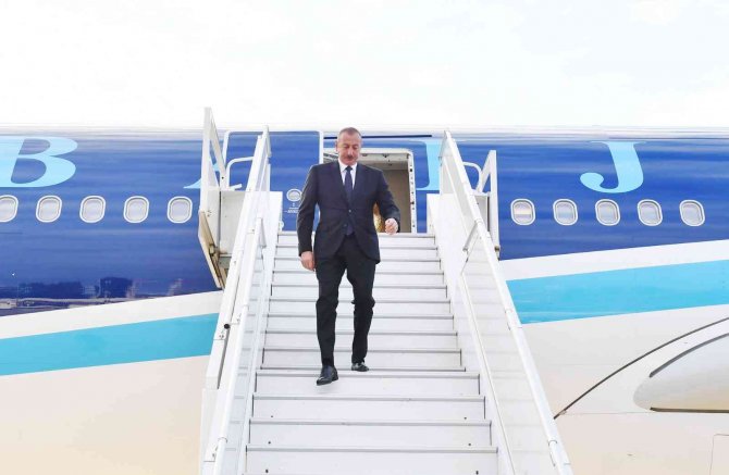 Aliyev, Putin Ve Paşinyan’la Görüşmek Üzere Soçi’ye Vardı