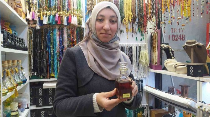 Balinanın Kusmuğundan Yapılan Bu Kokunun Kilosu 16 Bin Lira