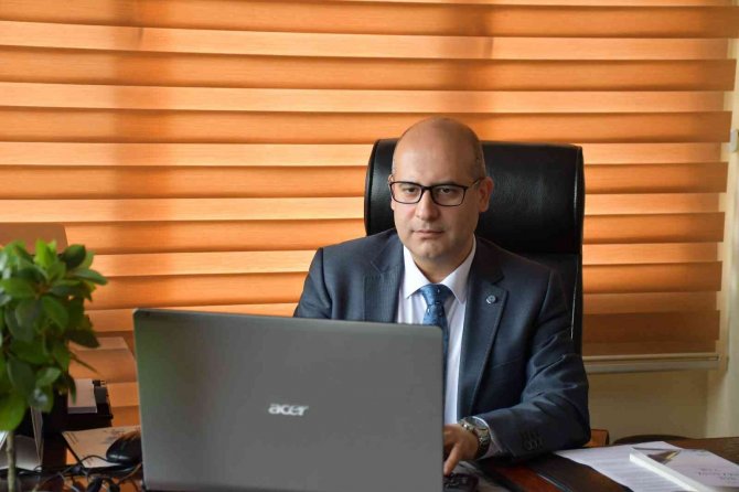 Yayımlanan Kitabı İle ’İmza’ya Dikkat Çekti