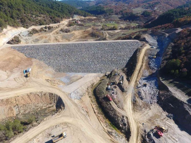 Kütahya Pazarlar Orhanlar Barajı’nda Çalışmalar Aralıksız Devam Ediyor