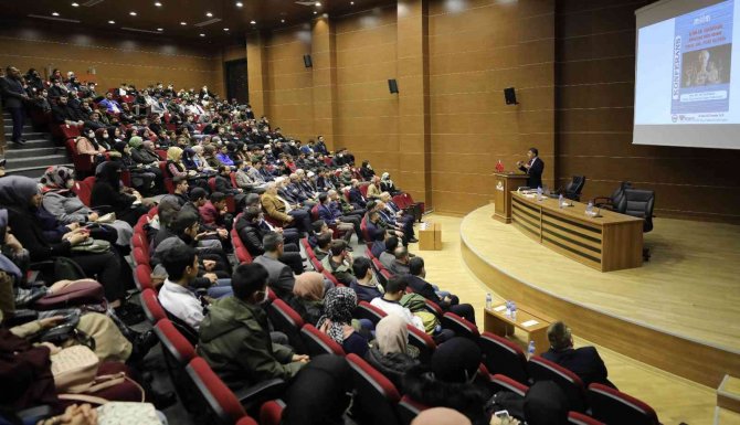 Gaün’de "Fuat Sezgin" Konferansı