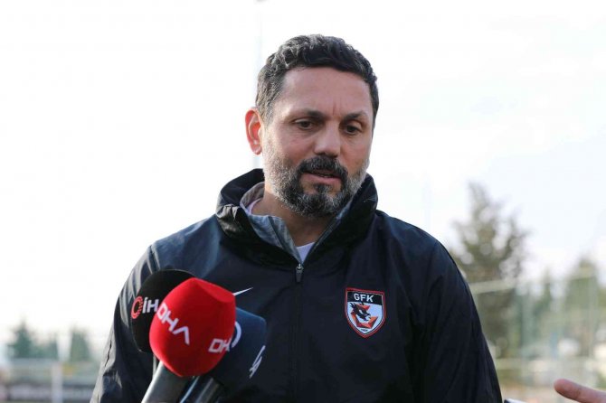 Erol Bulut: "Hakem, Trabzonspor’a Vermediği Kırmızı Kartla 4. Dakikada Maçı Bitirdi"
