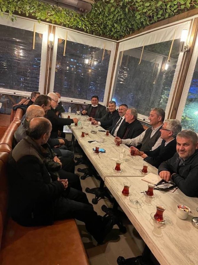 Gönül Dostlarıyla Bir Araya Geldi