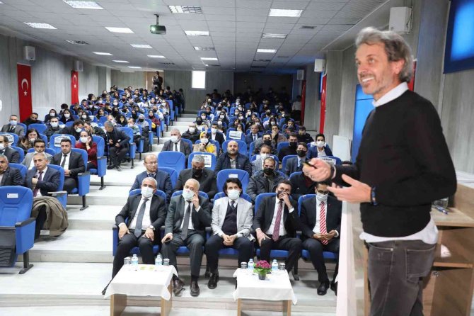 Hakkari’de "Anadolu Konferansları Yunus Emre" Programı