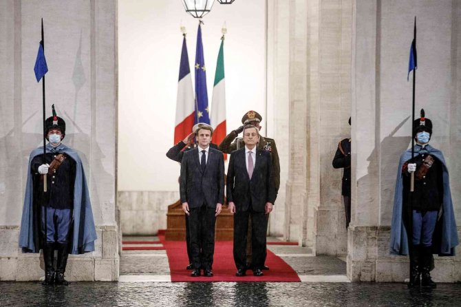 Fransa Cumhurbaşkanı Macron Ve İ̇talya Başbakanı Draghi Bir Araya Geldi