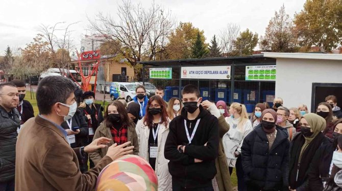 Erasmus Öğrencilerine Geri Dönüşüm Anlatıldı