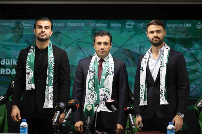 Konyaspor 2 Futbolcusuyla Sözleşme Yeniledi